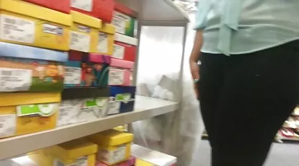 एक वृद्ध महिला ने अपनी जवानी को याद किया और अपनी सेक्सी फिल्म फुल एचडी उखड़ी हुई टोपी के साथ एक आदमी की लापरवाही का सामना किया